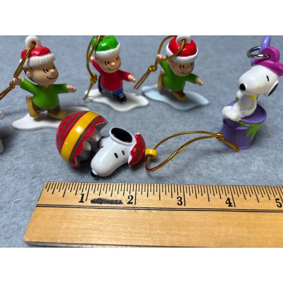 Peanuts Christmas Ornaments Snoopy & Friends Ice Skating & Festive Designs By UF - Picture 10 of 11